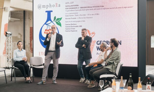 Vini georgiani ad Amphora Revolution: un ritorno al futuro