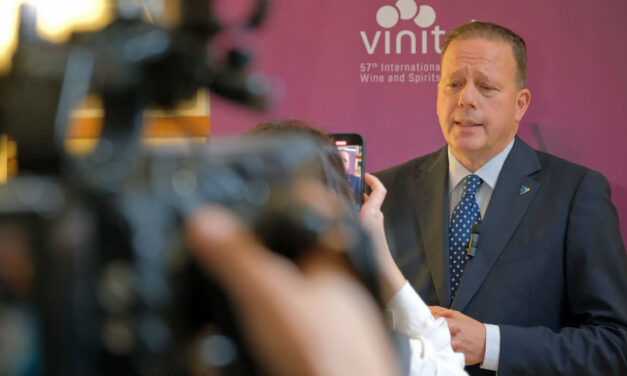Vinitaly 2025, è conto alla rovescia: 4mila cantine a Verona e 30mila buyer internazionali per scacciare la paura dei dazi