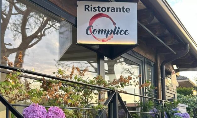 Dal Complice. A Manerba lo chef Daniele Panni conquista con una cucina intrigante 50% terra e 50% Garda